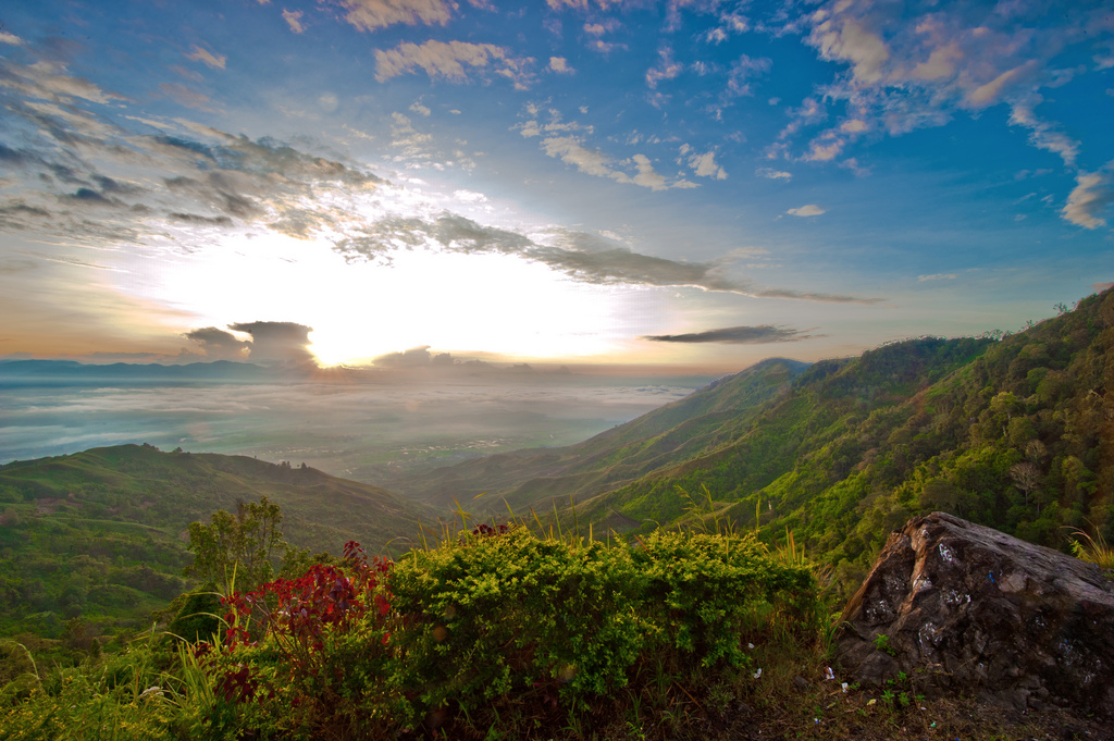 wisata Bukit Kayangan