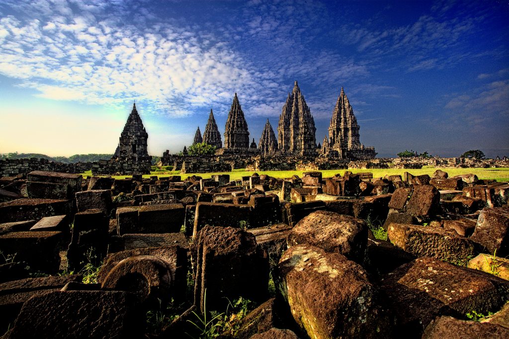 Tempat Wisata Harus Dikunjungi Di Indonesia