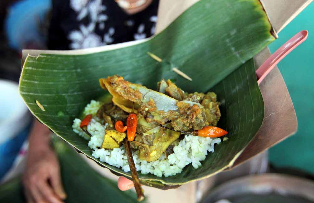 Ini Dia Tengkleng Legendaris Bu Edi, Pasar Klewer