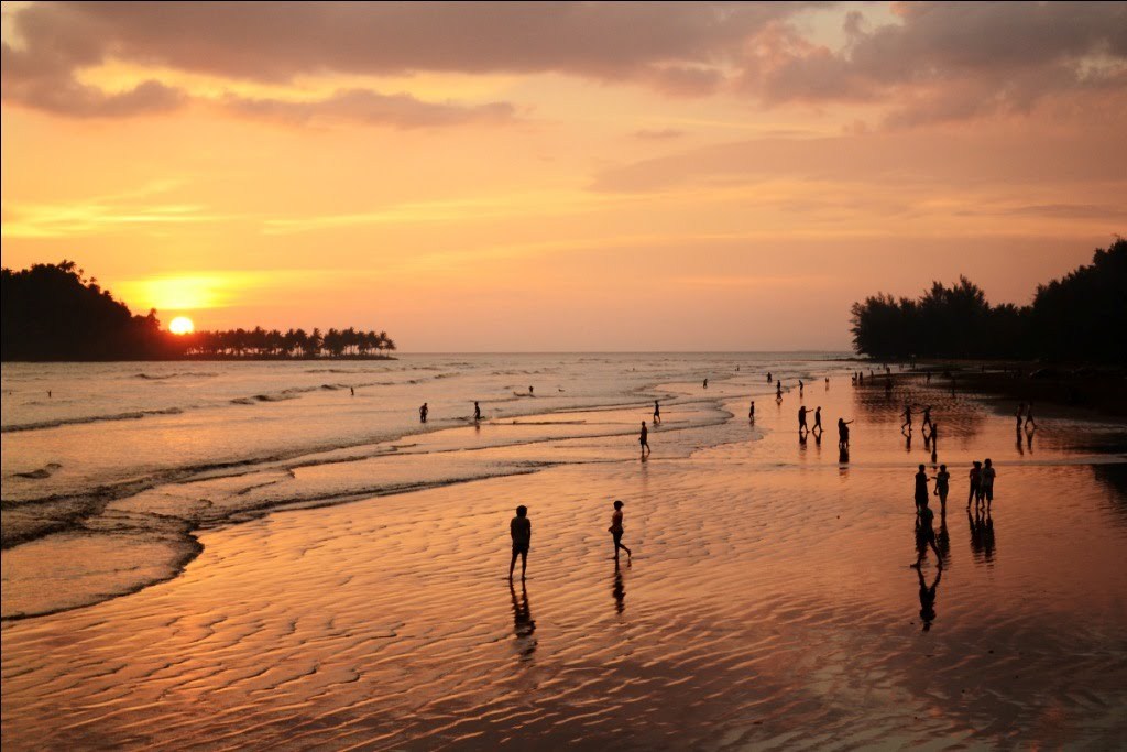 Pantai Air Manis