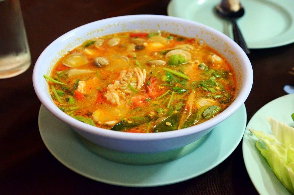 TOM YAM