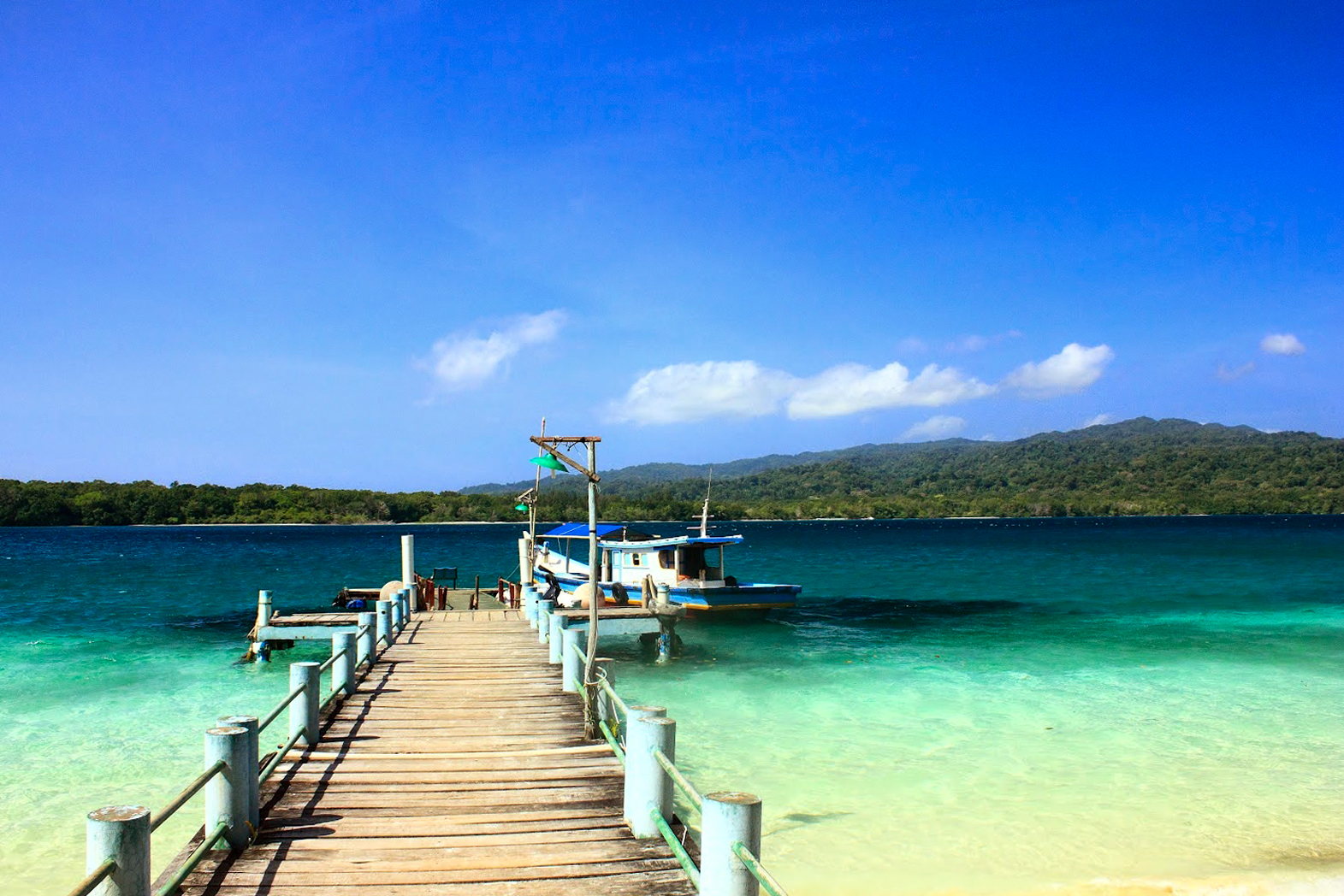 Destinasi Wisata Indah dan Murah di Ujung Kulon