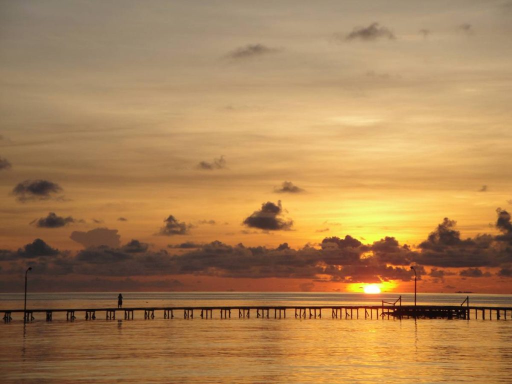 Sunset Pantai Derawan