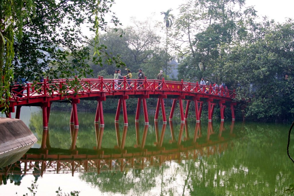 Jembatan Merah Hanoi vietnam