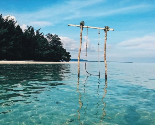 Pantai di Pulau Karimun Jawa