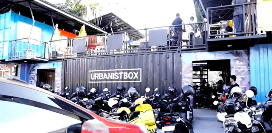 Nongkrong di URBANISTBOX