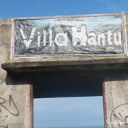 Vila Hantu Kawasan wisata Lombok