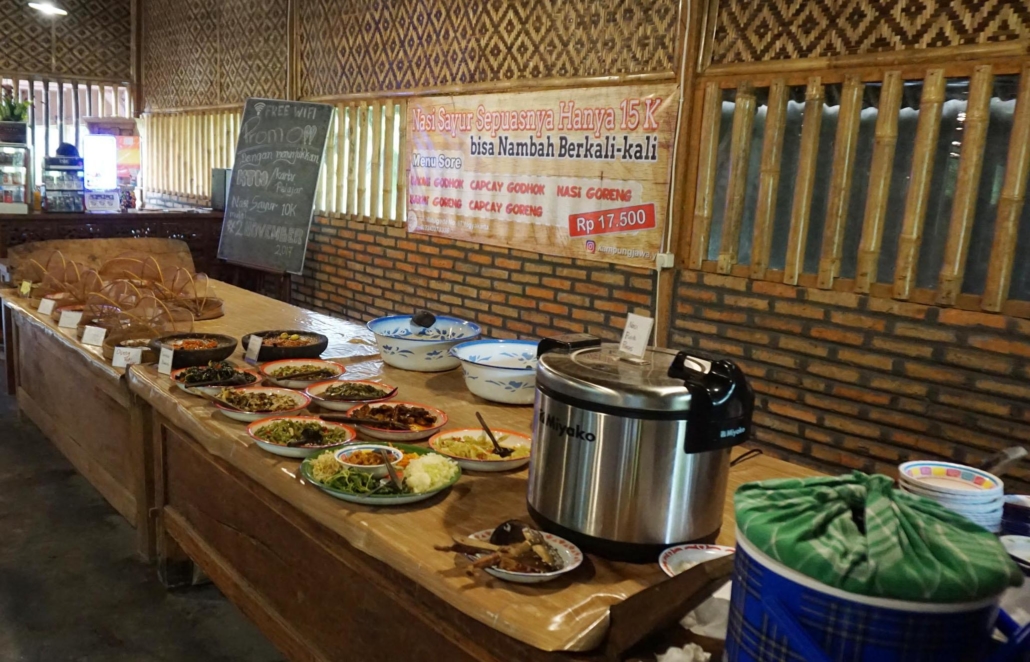 restoran kampung jawa di yogyakarta
