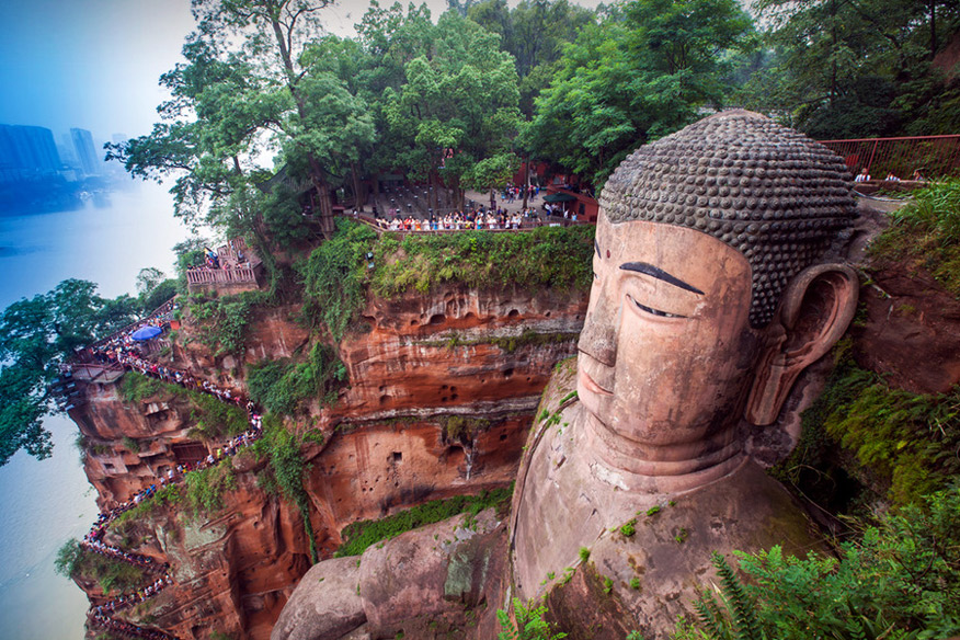 Buddha Leshan Giant