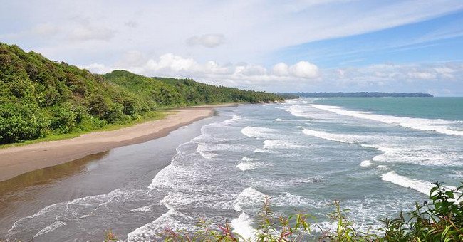 Mengunjungi Surga Tersembunyi Di 10 Tempat Wisata Alam Ujung Genteng Sukabumi