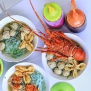 Kombinasi Bakso dan Seafood Di Surabaya