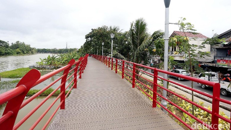 Taman Kota Sungai Cisadane