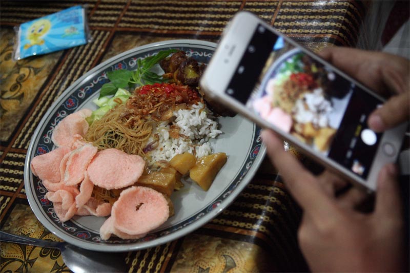 nasi uduk Encim Sukaria