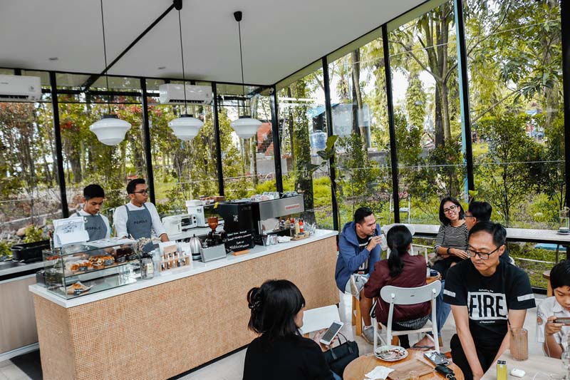 Popolo Coffee 2.0, Ngopi Seru Di Tengah Hutan Sentul