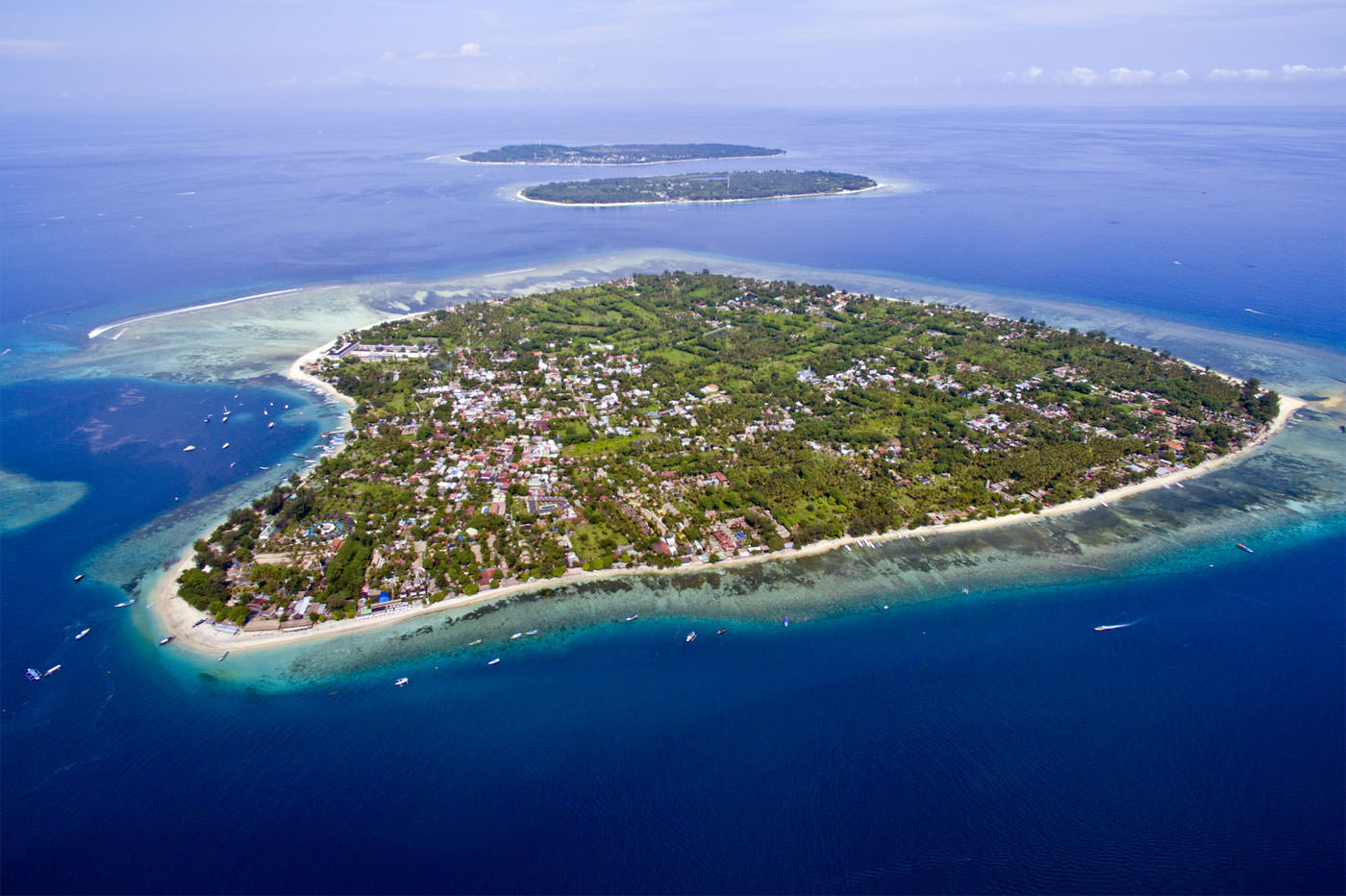 Merayakan Valentine Di 6 Destinasi Wisata Romantis Lombok