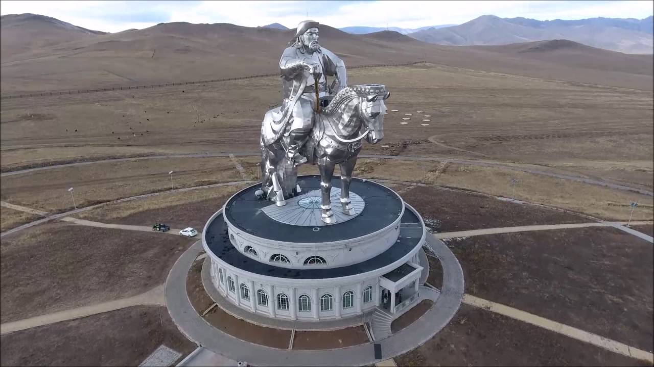 Menjelajahi Peninggalan Genghis Khan Dalam 5 Wisata Halal Mongolia