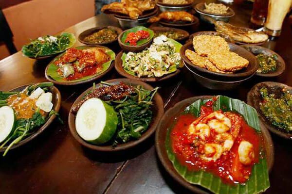 10 Tempat Wisata Kuliner Buka Puasa Di Solo Yang Wajib Kamu Kunjungi