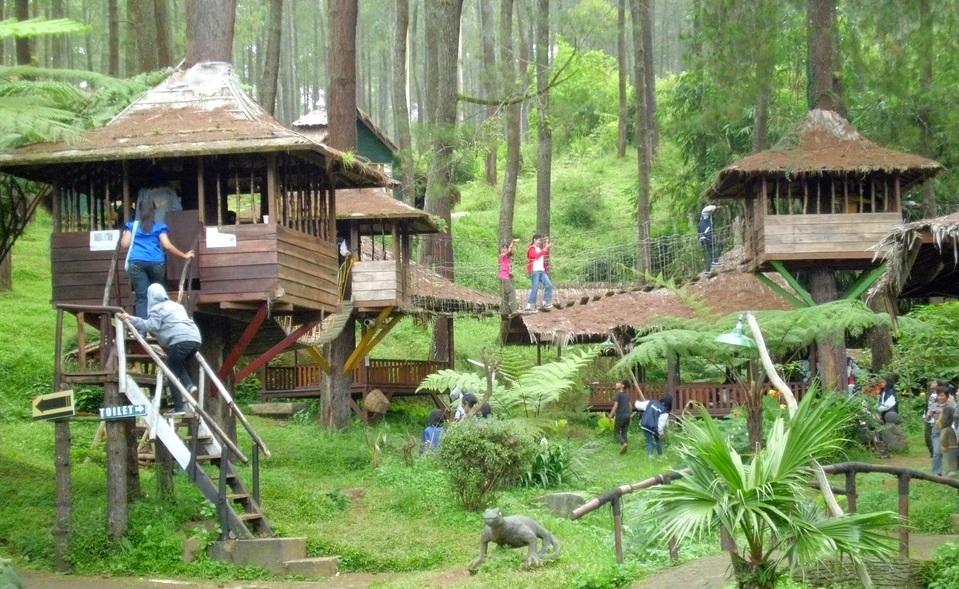 Wisata Rumah Pohon Jatiasih Bekasi Jawa Barat