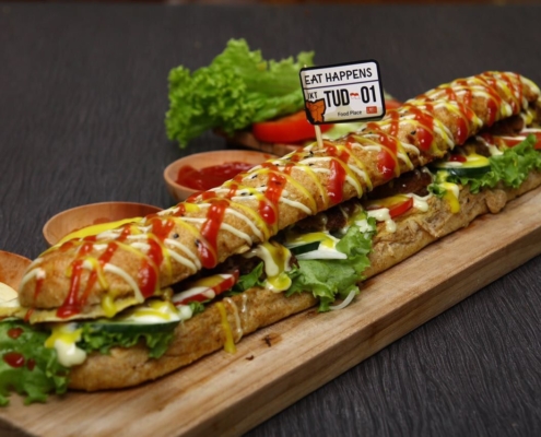 Wisata Kuliner, Kuliner Roti John Jakarta, Roti Jo7 Roti John Terenak Dengan Porsi Besar Di Wisata Kuliner Jakartahn Jakarta