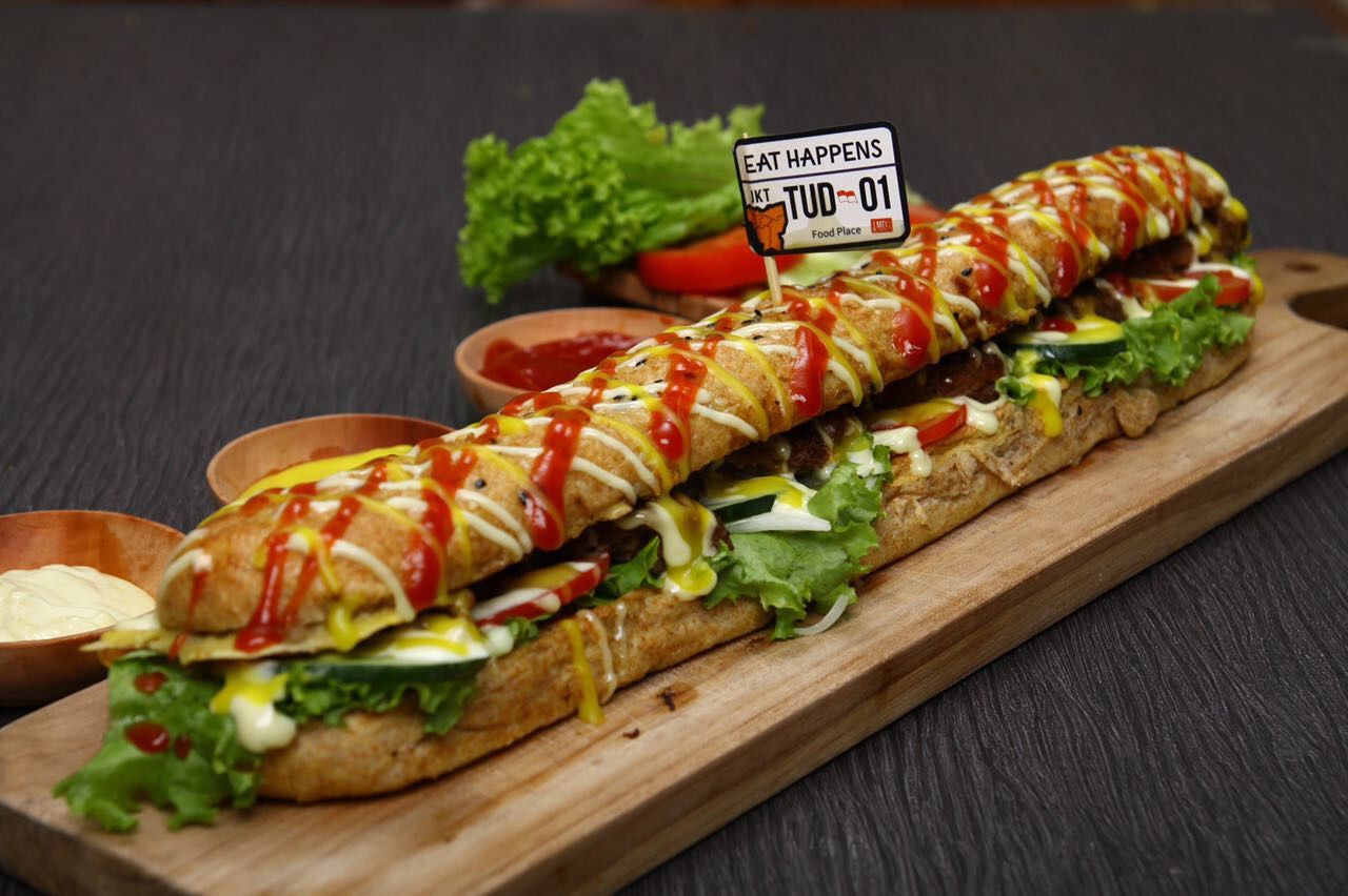 Wisata Kuliner, Kuliner Roti John Jakarta, Roti Jo7 Roti John Terenak Dengan Porsi Besar Di Wisata Kuliner Jakartahn Jakarta