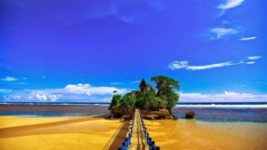 Menemukan 7 Lokasi Wisata Pantai Jawa Yang Eksotis Dan Mengagumkan 6
