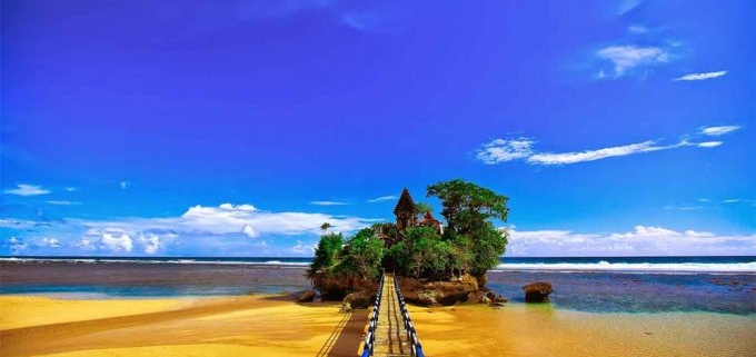 Menemukan 7 Lokasi Wisata Pantai Jawa Yang Eksotis Dan Mengagumkan 6