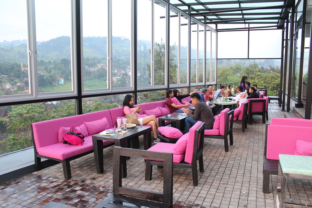 7 Lokasi Wisata Kuliner Di Bandung Untuk Buka Puasa Bersama