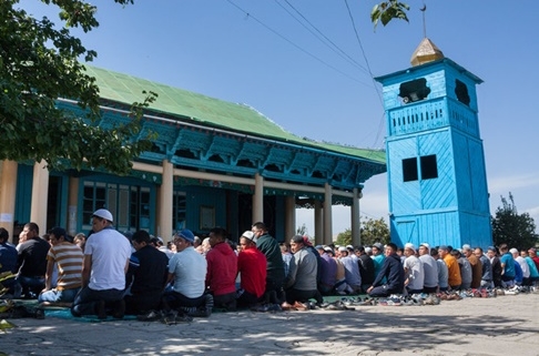 Belajar Dunia Islam Di Masjid Dungan Kyrgyzstan 4