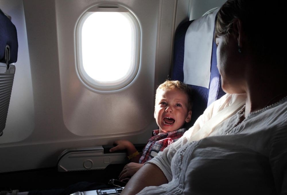 10 Tips Travellinge Naik Pesawat Bersama Anak Agar Tidak Rewel 9