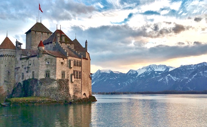 7 Lokasi Yang Harus Kamu Kunjungi Saat Wisata Swiss 2