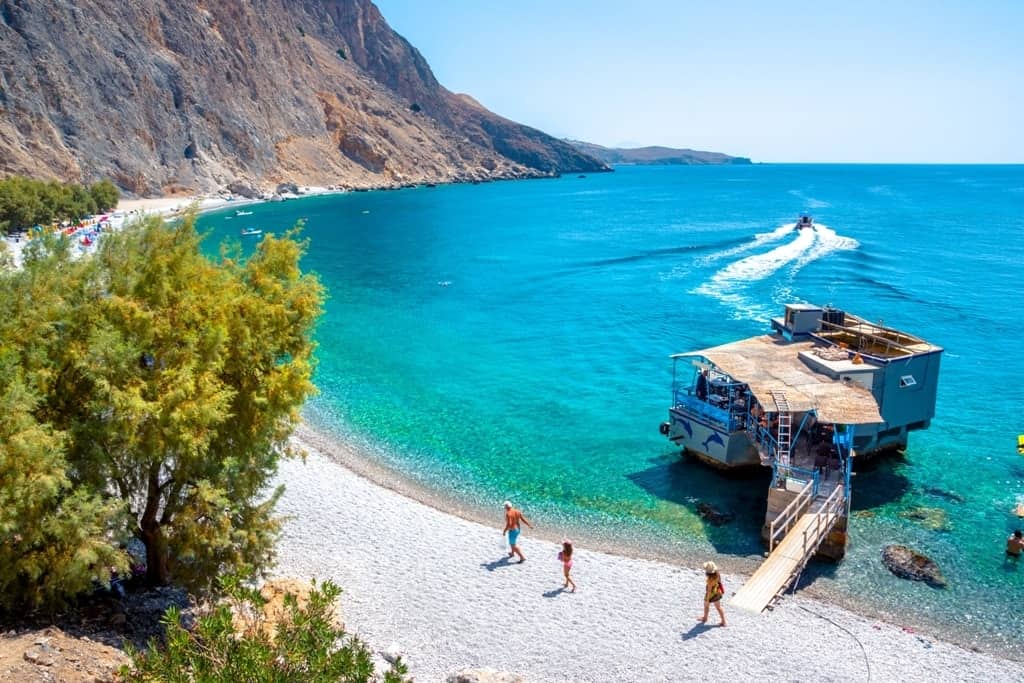 7 Lokasi Wisata Yunani Yang Harus Kamu Kunjungi Selama Musim Panas 6