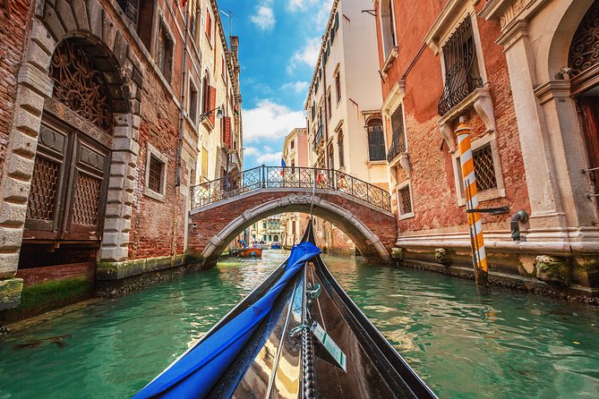 Gondola Venesia Kini Melayani Warga Lokal Kembali Di Tengah Pandemi COVID-19