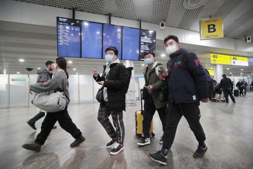 Tips Traveler Saat Harus Terbang di Tengah Pandemi Corona