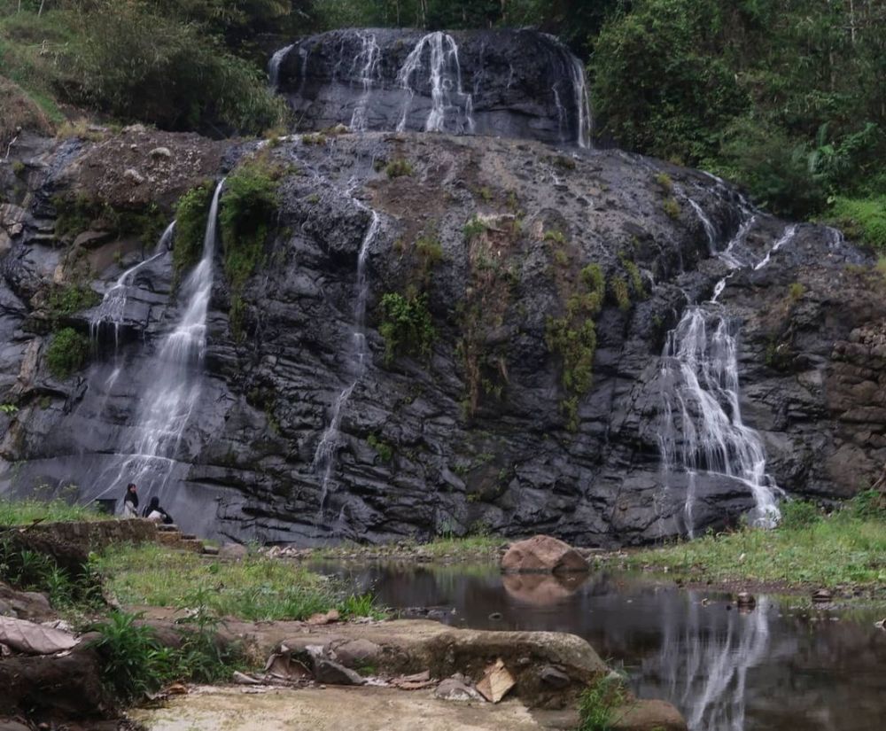 5 Air Terjun Kebumen Ini Dapat Membuat Hari Liburmu Makin Mengasikan 3