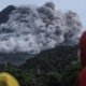 Gunung Merapi Kembali Erupsi Besar Dengan Awan Panas Muncul