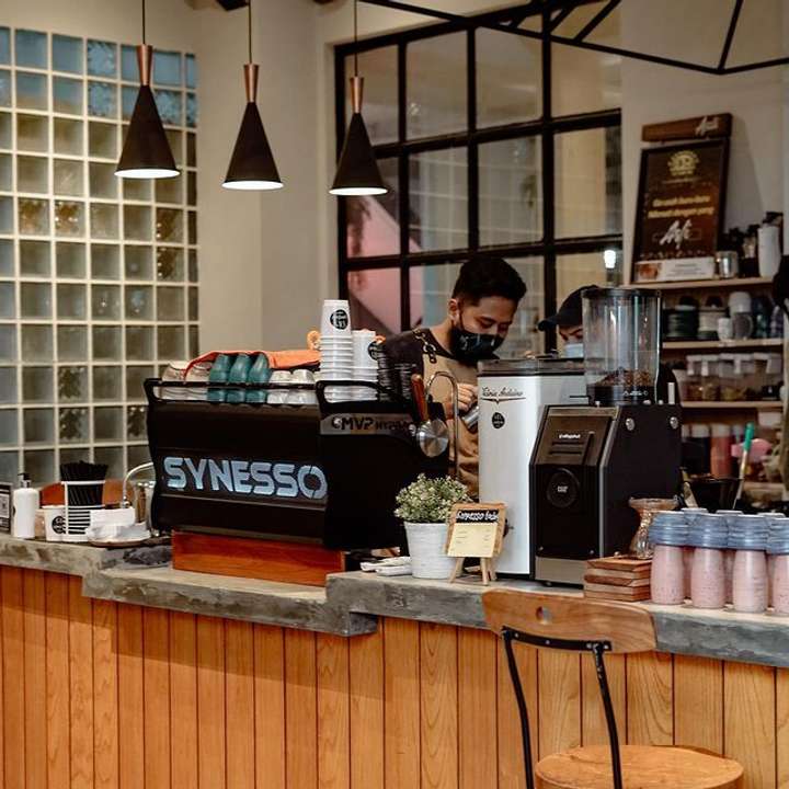 Kedai Kopi Kekinian Yang Cocok Untuk Di Jadikan Tempat Apa Saja 6