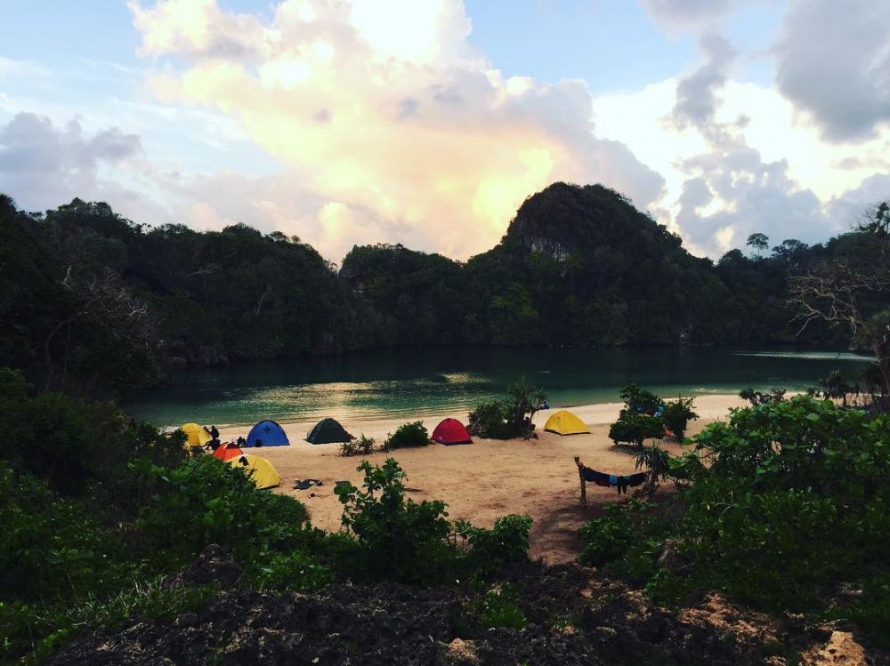 6 Kegiatan Seru Yang Bisa Kamu Lakukan Di Wisata Pulau Sempu Malang 6