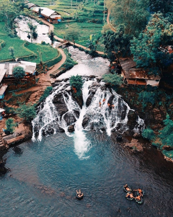 7 Lokasi Wisata Pemandian Malang Yang Alami Dan Segar