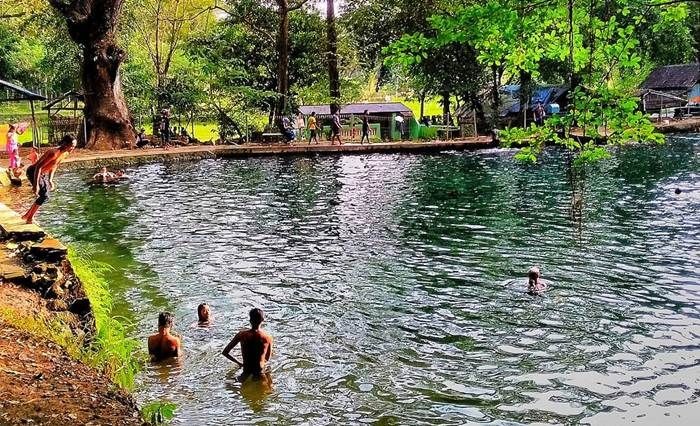 7 Lokasi Wisata Pemandian Malang Yang Alami dan Segar 6