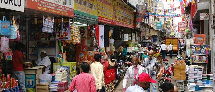 Berburu Barang Antik Di 5 Flea Market Terpopuler Di India