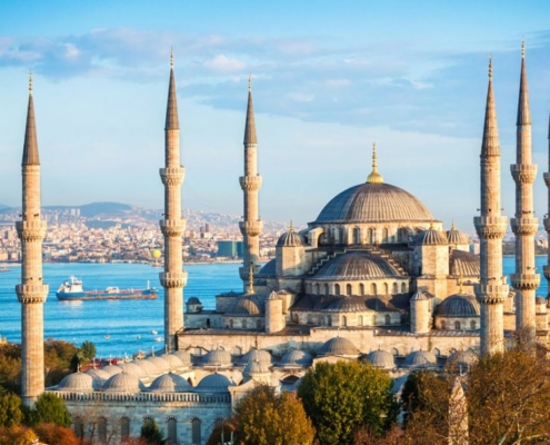 4 Lokasi Wisata Halal Yang Wajib Di Kunjungi Bagi Para Wisatawan Muslim, Sekali Seumur Hidup