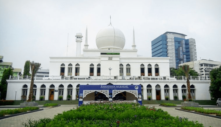 4 Wisata Masjid Jakarta Yang Bersejarah dan Mengagumkan 2
