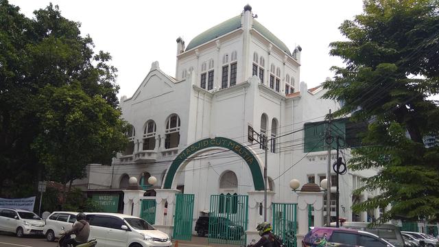 4 Wisata Masjid Jakarta Yang Bersejarah dan Mengagumkan 3