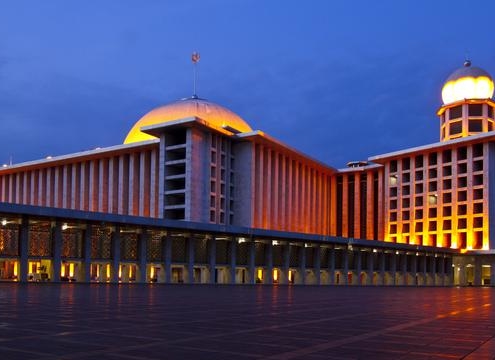 4 Wisata Masjid Jakarta Yang Bersejarah dan Mengagumkan 4