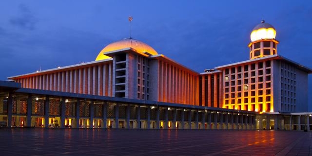 4 Wisata Masjid Jakarta Yang Bersejarah dan Mengagumkan 4