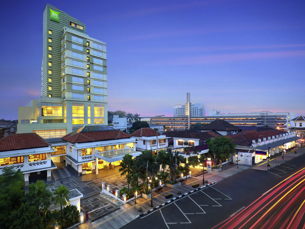 4 Rekomendasi Hotel Murah Bandung Yang Wajib Kamu Kunjungi 4