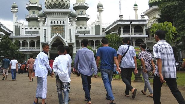 5 Masjid Indah Dan Cantik Yang Bisa Dijadikan Destinasi Wisata Religi 2