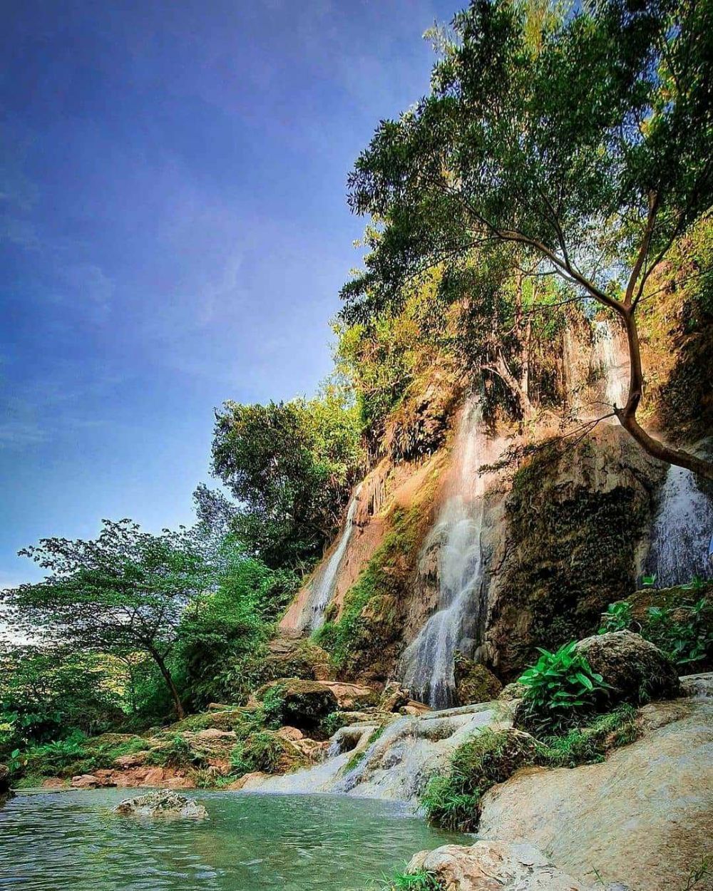 6 Wisata Air Terjun Di Indonesia Dengan Pesonanya Yang Indah 3