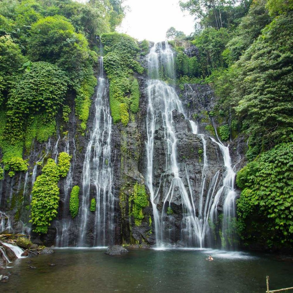 6 Wisata Air Terjun Di Indonesia Dengan Pesonanya Yang Indah 5