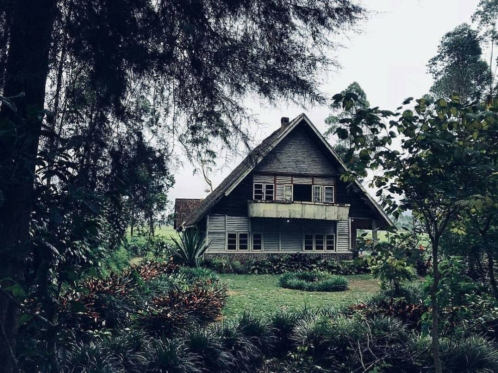 7 Wisata Rumah Angker Di Pulau Jawa Yang Dapat Kamu Kunjungi 5